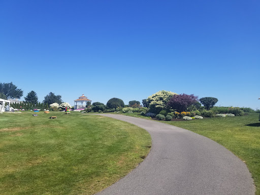 Country Club «White Cliffs Country Club», reviews and photos, 1 Eastcliff Dr, Plymouth, MA 02360, USA