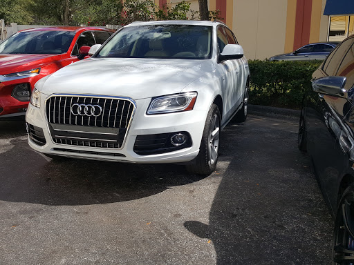Auto Body Shop «Dayas Custom Auto», reviews and photos, 6650 Kingspointe Pkwy, Orlando, FL 32819, USA