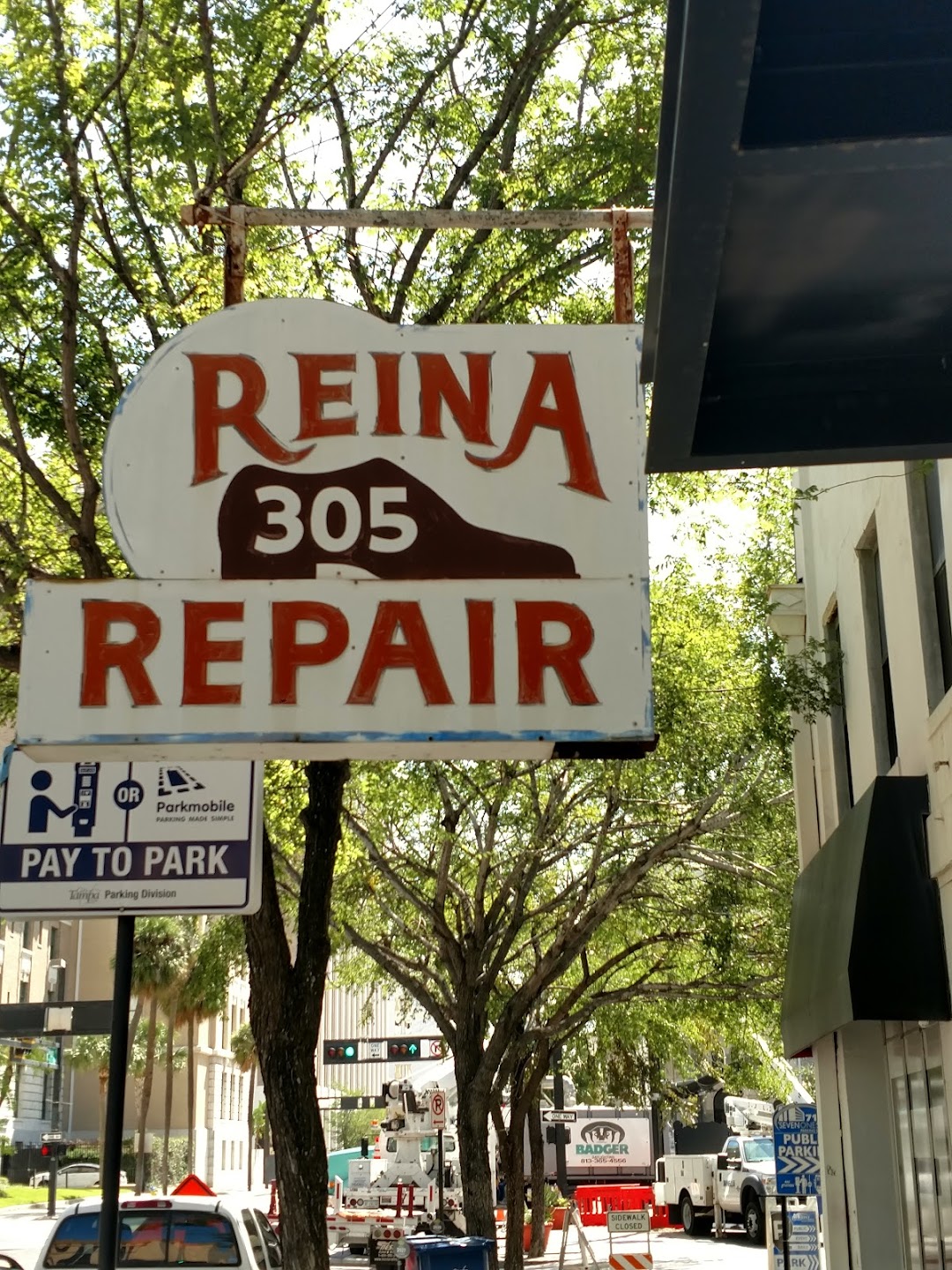 Reina Shoe Repair