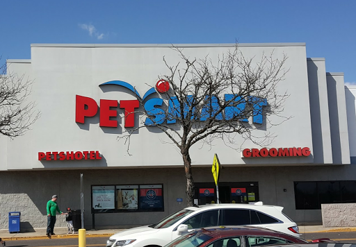 Pet Supply Store «PetSmart», reviews and photos, 220 Commerce Blvd, Fairless Hills, PA 19030, USA