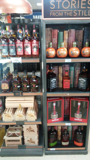Liquor Store «Sand Creek Liquors», reviews and photos, 1447 S Murray Blvd, Colorado Springs, CO 80916, USA