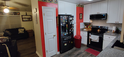 Granite Supplier «Flintstones Kitchen Cabinets & Countertops», reviews and photos, 2370 Capital Cir NE, Tallahassee, FL 32308, USA