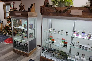 Maine Only Cannabis Shop Recreational 21+ image