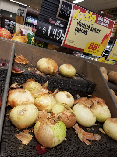 Grocery Store «Fresh Thyme Farmers Market- W. Des Moines», reviews and photos, 2900 University Ave, West Des Moines, IA 50266, USA