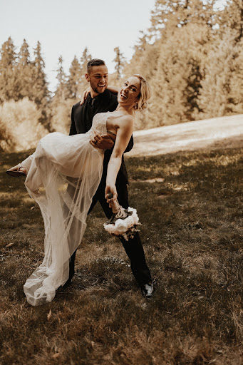 Bridal Shop «Adorned In Grace Bridal and Formalwear Shop», reviews and photos, 4949 SW 76th Ave, Portland, OR 97225, USA