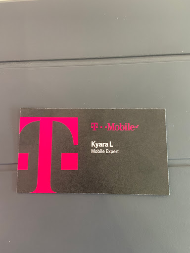 Cell Phone Store «T-Mobile», reviews and photos, 8010 Belair Rd, Nottingham, MD 21236, USA