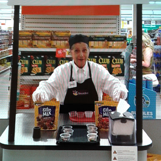 Grocery Store «Super Stop & Shop», reviews and photos, 125 Church St, Pembroke, MA 02359, USA