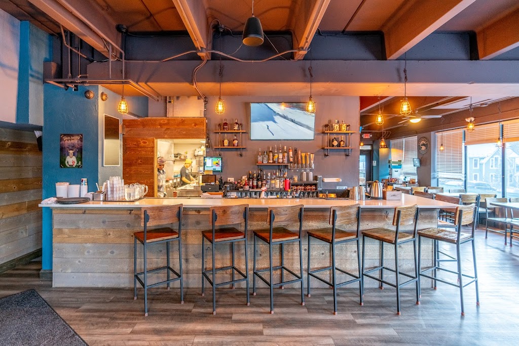 Ski Town Chicken Joint 80424