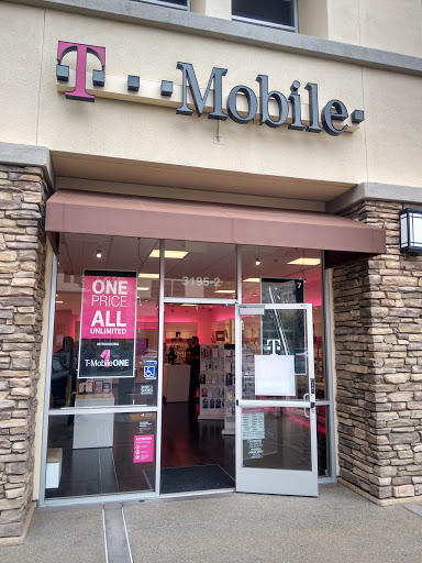 Cell Phone Store «T-Mobile», reviews and photos, 3195 Zinfandel Dr #2, Rancho Cordova, CA 95670, USA