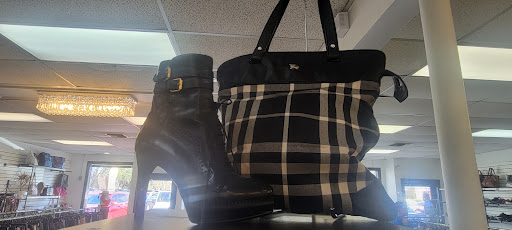 Consignment Shop «SecondHand Savvys», reviews and photos, 210 S Kings Ave, Brandon, FL 33511, USA