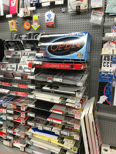 Office Supply Store «Staples», reviews and photos, 3339 Princeton Rd, Hamilton, OH 45011, USA