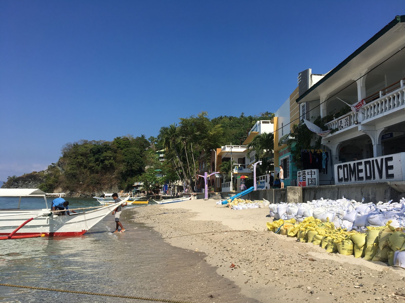 Photo of Sabang Beach and the settlement