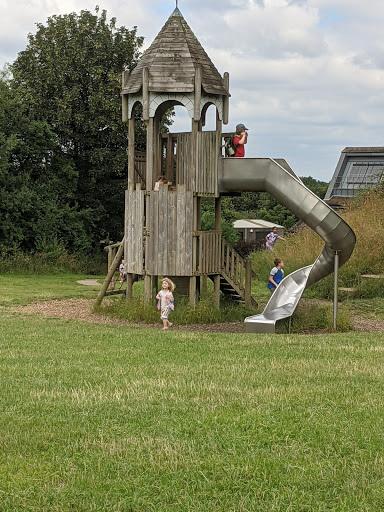 Brocks Hill Country Park