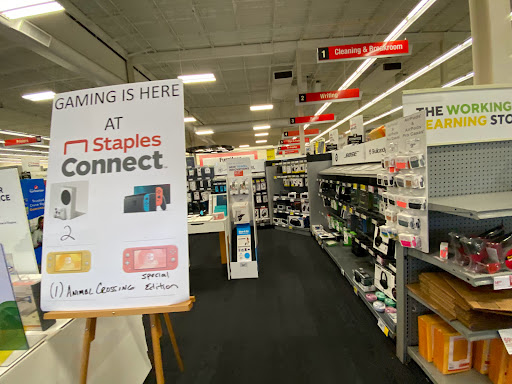 Office Supply Store «Staples», reviews and photos, 3540 Pump Rd, Richmond, VA 23233, USA