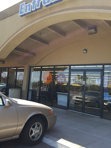 Thrift Store «Southern & Val Vista Goodwill Retail Store & Donation Center», reviews and photos, 3655 E Southern Ave, Mesa, AZ 85206, USA