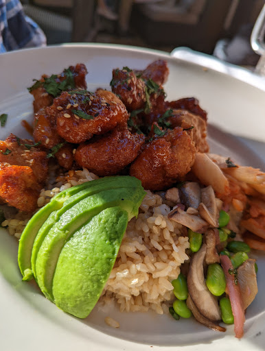 Restaurant «The Cheesecake Factory», reviews and photos, 600 Spectrum Center Dr, Irvine, CA 92618, USA