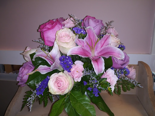 Florist «Barnes House Of Flowers», reviews and photos, 866 N Colony Rd, Wallingford, CT 06492, USA