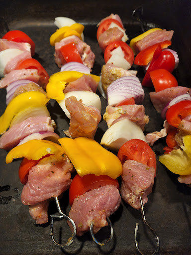 Grocery Store «Grocery Outlet Bargain Market», reviews and photos, 12010 San Pablo Ave, Richmond, CA 94805, USA