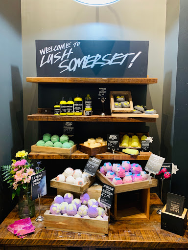 Cosmetics Store «Lush Cosmetics», reviews and photos, 2800 W Big Beaver Rd # 232, Troy, MI 48084, USA