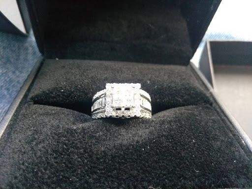 Pet Supply Store «Petco Animal Supplies», reviews and photos, 2005 W 8 Mile Rd, Detroit, MI 48203, USA