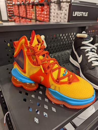 Sporting Goods Store «Nike Factory Store», reviews and photos, 20 Killingworth Tpke #155, Clinton, CT 06413, USA