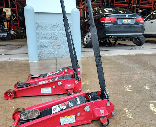 Tire Shop «Discount Tire Store - Ann Arbor, MI», reviews and photos, 5240 Jackson Rd, Ann Arbor, MI 48103, USA