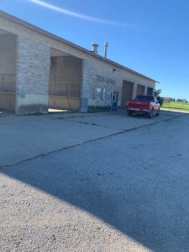 LC Truck and Car Wash en Trenton