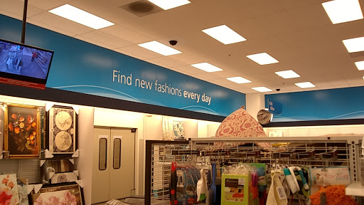 Clothing Store «Ross Dress for Less», reviews and photos, 1101 5th Ave, Hammond, IN 46320, USA