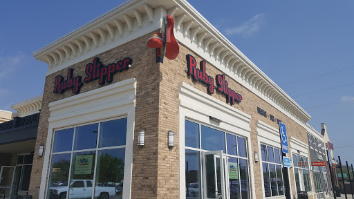 Shopping Mall «Acadian Village Shopping Center», reviews and photos, 3535 Perkins Rd, Baton Rouge, LA 70808, USA