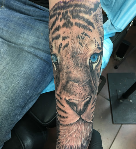 Explore group tattoo ideas, creative tattoo ideas in Gaithersburg, available at No Sleep Art & Tattoo Studio