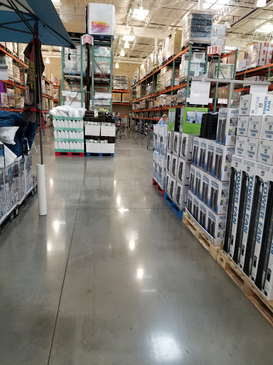 Warehouse store «Costco Wholesale», reviews and photos, 10088 Gulf Center Dr, Fort Myers, FL 33913, USA