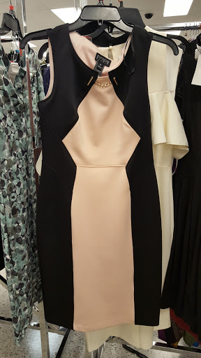 Clothing Store «Ross Dress for Less», reviews and photos, 496 N Thompson Ln, Murfreesboro, TN 37129, USA