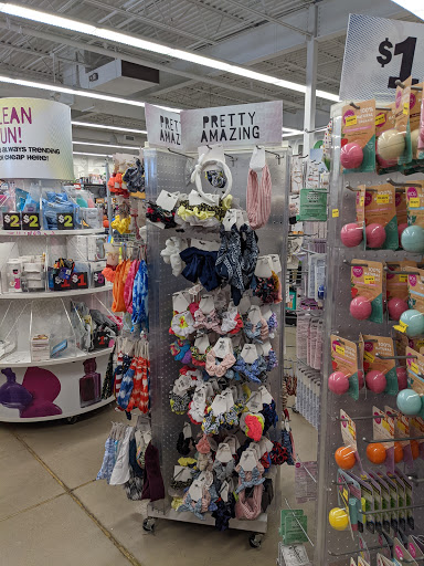 Variety Store «Five Below», reviews and photos, 781 Shoppes Blvd, North Brunswick Township, NJ 08902, USA