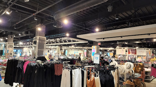 Clothing Store «Primark», reviews and photos, 160 N Gulph Rd, King of Prussia, PA 19406, USA