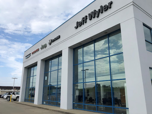 Chrysler Dealer «Jeff Wyler Chrysler Jeep Dodge Of Lawrenceburg», reviews and photos, 875 E Eads Pkwy, Lawrenceburg, IN 47025, USA