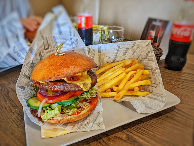 Pilisvörösvár Pilisvörösvár 32, Kisfaludy u. 30, 2085