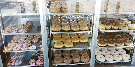 Donut King, 1270 Main St, Watsonville, CA 95076, USA, 