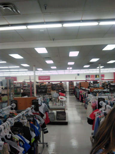 Department Store «T.J. Maxx», reviews and photos, 951 W Pleasant Valley Rd, Parma, OH 44134, USA