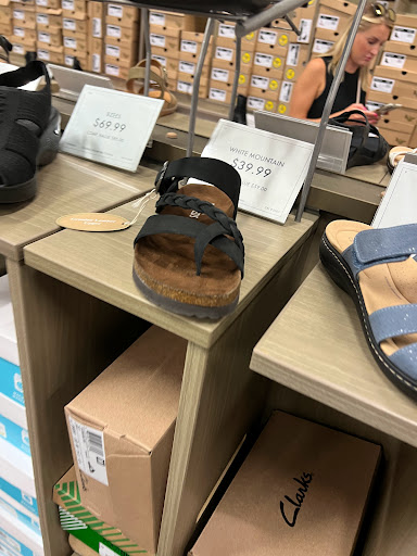 Shoe Store «DSW Designer Shoe Warehouse», reviews and photos, 937 Watters Creek Blvd, Allen, TX 75013, USA