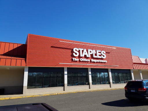 Office Supply Store «Staples», reviews and photos, 3600 N Duke St, Durham, NC 27704, USA