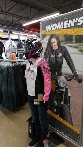 Motorcycle Parts Store «Cycle Gear», reviews and photos, 1424 Airport Fwy, Bedford, TX 76022, USA