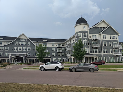 Grand Living At Lake Lorraine