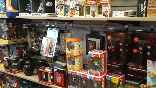 Video Game Store «GameStop», reviews and photos, 2480 Fairview Ave N, Roseville, MN 55113, USA