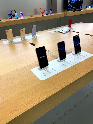 Computer Store «Apple Fashion Place», reviews and photos, 6191 State St, Murray, UT 84107, USA