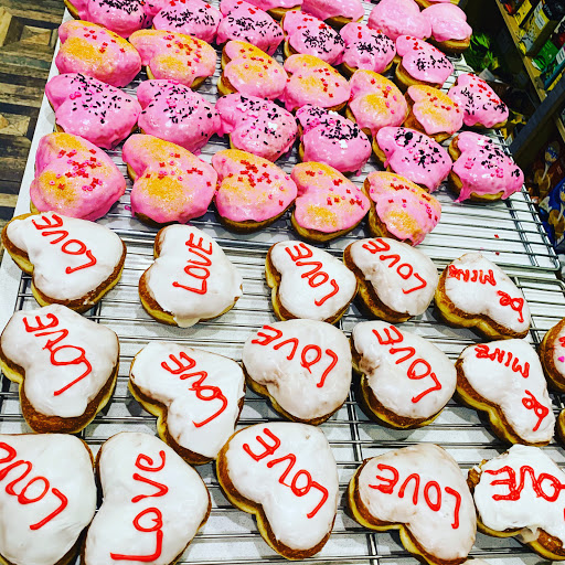 Donut Shop «Boston Cream Donut», reviews and photos, 18425 S Avalon Blvd, Carson, CA 90746, USA