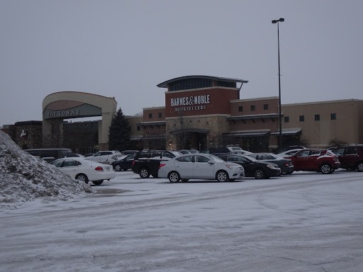 Book Store «Barnes & Noble», reviews and photos, 1 E Towne Mall, Madison, WI 53704, USA