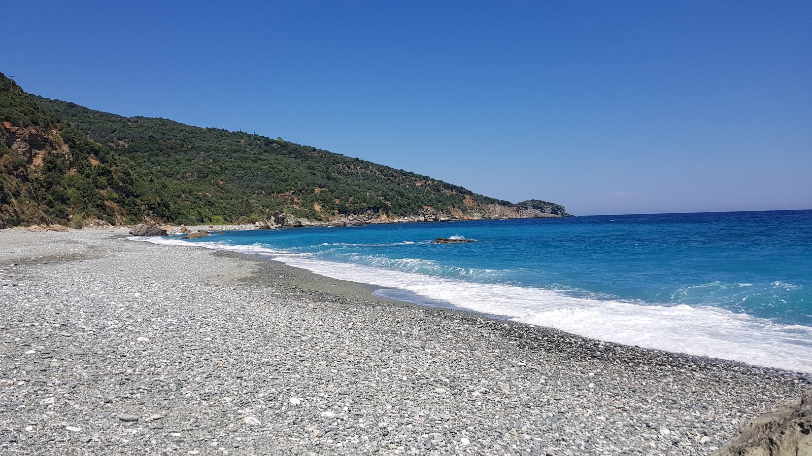 Photo de Pantazi Ammos beach situé dans une zone naturelle