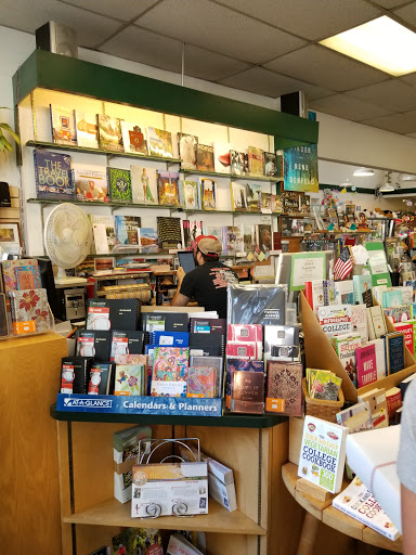 Book Store «Womrath Book Shop», reviews and photos, 76 Pondfield Rd, Bronxville, NY 10708, USA