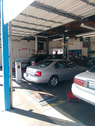 Auto Repair Shop «Upper Grove Way Auto Repair», reviews and photos, 2932 Grove Way, Castro Valley, CA 94546, USA