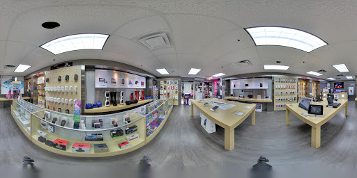 Electronics Store «I-Town Store», reviews and photos, 217 SE 1st St, Miami, FL 33131, USA
